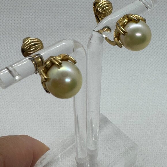 Ciner Clip On Earrings 10K Yellow Gold Pre Owned Faux Pearl Prong Set Signed - Picture 10 of 12